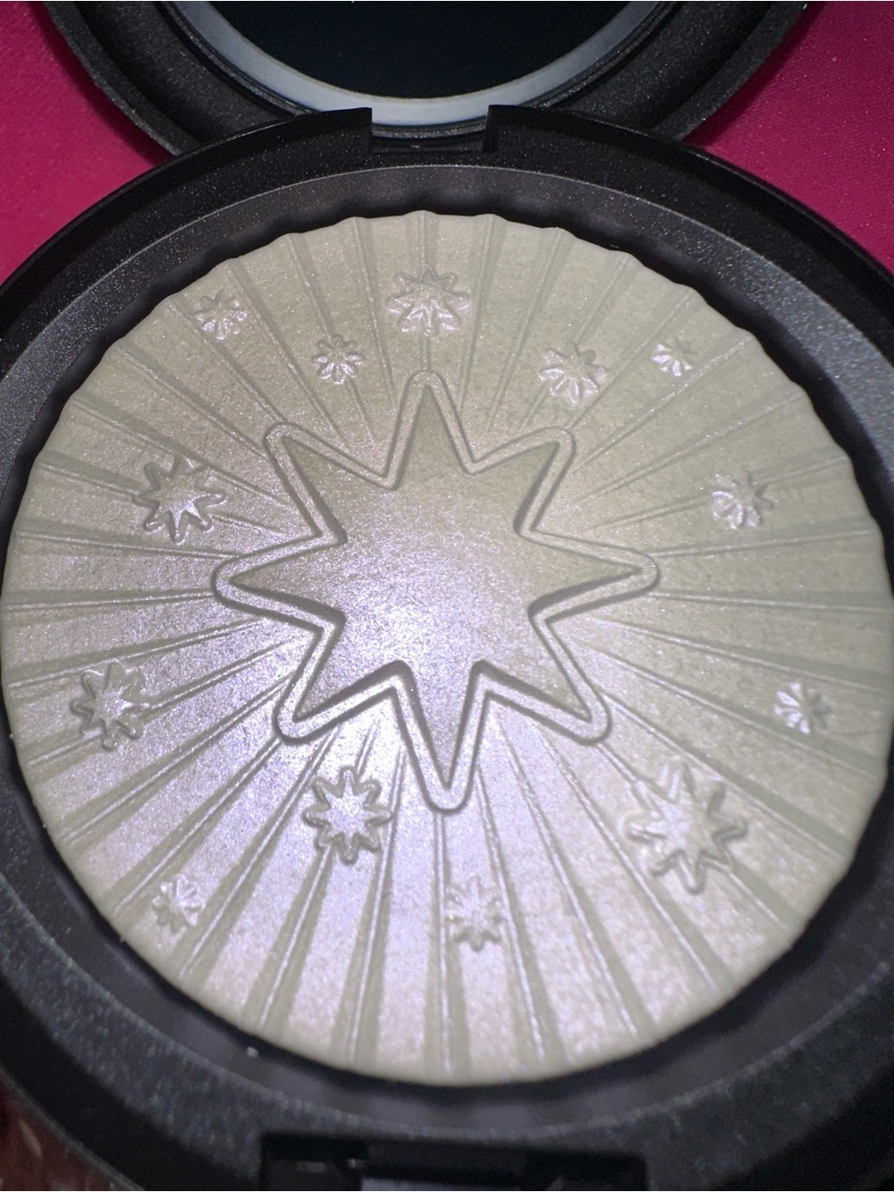 MAC Cold Comfort Extra Dimension Skinfinish
